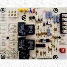 It comes equipped with two led lights that help you troubleshoot what may be wrong with the board's controls or the hvac system. Replacement For Lennox Furnace Fan Control Circuit Board 28m99 Replacement Household Furnace Control Circuit Boards Amazon Com Industrial Scientific