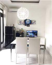 Contohnya, meja makan bundar yang membuat ruang makan tampak lebih lega dan fleksibel. Pin Di Ruang Makan Minimalis
