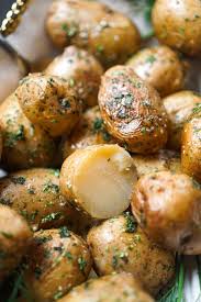 Dutch Oven Herbed Potatoes No Peel No Boil No Bake Recipe Dutch Oven Cooking Dutch Oven Recipes Dutch Oven Potatoes