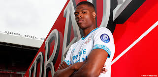 Denzel dumfries (denzel justus morris dumfries, born 18 april 1996) is a dutch footballer who plays as a right back for dutch club psv, and the netherlands national team. Psv Nl Denzel Dumfries Pens Five Year Psv Deal