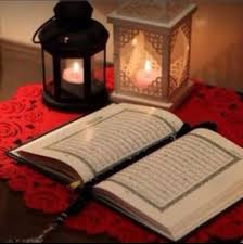 Jika Hatimu Telah Jatuh Cinta Dengan Al Quran Ukhty Jika Hatimu Telah Jatuh Cinta Dengan Kitab Suci Allah Subhana Wa Ta Ala Seni Islamis Jatuh Cinta Quran