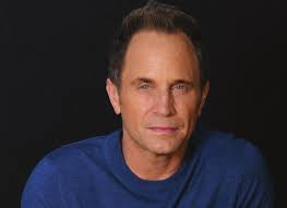 Yellowjackets Taking Center Stage