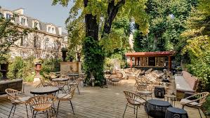 Cet article dresse une liste de dix restaurants de paris en précisant les il existe de nombreux restaurants à marseille. Deconfinement Ces Terrasses A Paris Ou L On Va Se Precipiter L Express Styles