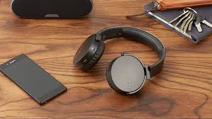 Wireless headphones let you enjoy music and movies more freely; Pramien Mitglieder Werben Mitglieder Adac Mitgliedschaft