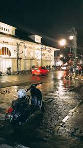Vespa On The Street Estetika Kota Pemandangan Kota Fotografi Perjalanan