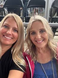 We kicked off The “New To Country” Tour last night in Indianapolis, IN and  YALL freakin showed UP😍 Truly one of my favorite shows I've ever played…  THAT ONES GONNA BE HARD