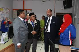 Johor fm permata selatan, a government radio station in the south of malaysia was set up by radio televisyen malaysia (rtm) with its main objective to reach listeners in johor bahru by offering a mixture of current chart. Galeri Foto Album Lawatan Kerja Rasmi Yb Menteri Ke Jabatan Penyiaran Malaysia Dan Jabatan Penerangan Negeri Johor Di Johor Bahru Pada 20 Disember 2018 Image Lawatan Kerja Rasmi Yb