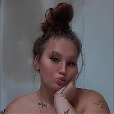 Anyone have any food resources in the area? I'm a mom of 4 who does receive  food stamps, but not a lot and things have just been so tight. We are down