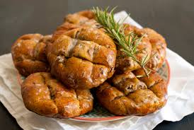 Preparatevi gli ingredienti e potete mettervi a cucinare pan di ramerino. Pan Di Ramerino E Le Dita Appiccicose Angela Simonelli