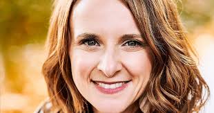 Tina Seitzinger of Vericast On The Top 5 E-commerce Trends Shaping the  Future of Online Shopping