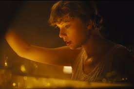 Check out this fantastic collection of tumblr laptop wallpapers, with 58 tumblr laptop background images for your desktop, phone or tablet. From Kaylor To Folklore How Taylor Swift Became A Gay Icon Vox