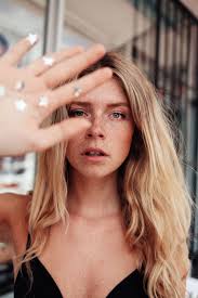 Daisy May by Vivian Hoorn for C-Heads