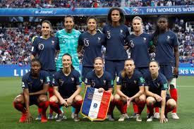 24 équipes sont conviées, réparties dans six groupes, dont les deux premières équipes et les quatre meilleures troisièmes seront qualifiées pour les huitièmes de finale. Coupe Du Monde 2019 La Diversite Atout Des Bleues Et Du Football Francais
