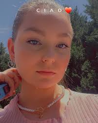 It's Molly 🤫 (@mollyangelil1) • Instagram फोटोहरू र भिडियोहरू