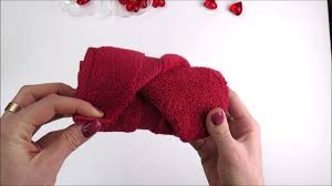 Diy Pliage Serviette Eponge Valentin S Day Youtube