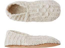 What beautiful knitting slippers pattern! House Home Late Autumn Collection Look Book Leather Women Knitted Slippers Slippers Shop