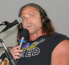 Dave's first arrest came in 1987 for robbing a house. Dave Dahl Of Dave S Killer Bread Heading To Spokane To Accept Mayoral Proclamation Talk Second Chances Bloglander