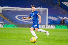 Antonee robinson, fundașul de 23 de ani al lui fulham, a fost eliminat în duelul cu chelsea, după un fault brutal asupra lui azpilicueta. Chelsea Captain Cesar Azpilicueta Set For A New Contract