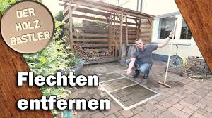 Moos und algen sind nicht nur auf dächern, pflastersteinen und anderen ‚'materialien im außenbereich zu finden, sondern machen sich auch an hausfassaden / hauswände im laufe der. So Entfernst Du Flechten Von Terrasse Und Gehweg Flechtex Vs Hausmittel Youtube