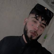 whenever i upload my pic in Group Le Group Boiz💃🔪