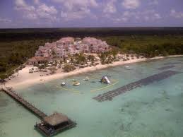 Richiedi informazioni e prenota la tua vacanza o weekend tra 91.463 annunci su casevacanza.it. Casa Vacanze Isotta Residence Cadaques Caribe Case E Appartamenti In Affitto In Residence Esclusivo Sul Mare