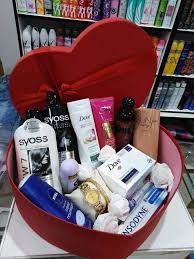Pin By Charity Creation On Elham Wedding Gifts Packaging Wedding Gift Wrapping Gift Baskets For Women