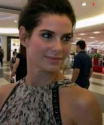 So beautiful 💕 Sandra bullock 😊