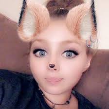 Diana Everett's Instagram, Twitter & Facebook