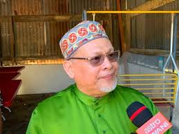 Foto syamsi suhaimi dan nik abdullah nik omar. Beli Kereta Rasmi Mercedes Untuk Keselamatan Mohd Amar