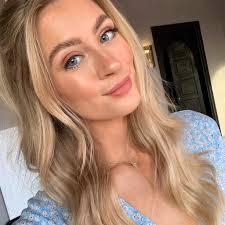 Visit our rink-side pop-up shop at Skate at @Somerset House, Fortnum's  Christmas Arcade. The perfect place to find the finest food, tea, and gifts  for all your Christmas shopping. #FortnumsChristmas #SkateSomersetHouse  https://goo.gl/Hp6XwF