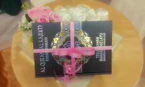 Gubahan telekung, gubahan telekung hantaran, hantaran telekung, harga telekung, kain telekung, lycra telekung, cara gubahan hantaran telekung sembahyang. Gubahan Al Quran Dan Telekung Hantaran Wedding Service ÙÙŠØ³Ø¨ÙˆÙƒ