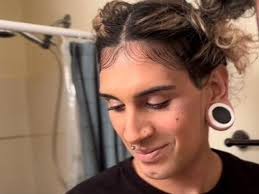 Ben Delozier's Instagram, Twitter & Facebook