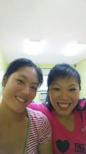 失去控制啦！今晚的瑜伽课客满人！连我的妹妹也赶过来运动！免费学瑜伽！下个星期四6：30准时开始！星期一三六早上9点有Fitcamp有氧运动！欢迎大家带朋友来康宝莱养生堂🎁💪