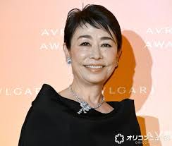 オリコンニュース：安藤優子、ユニクロ品でまとめた“オールネイビー”コーデに反響「着こなしが素晴らしい」「かっこいい」 “先生の日”のスタイリングを披露