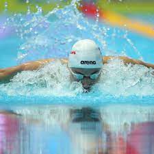 Leave a reply cancel reply your email. 19 Year Old Kristof Milak Breaks Michael Phelps 200m Fly World Record Abc News