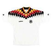 تقام مباراة فرنسا وألمانيا في تمام الساعة التاسعة مساء بتوقيت القاهرة، الساعة العاشرة مساء. 1994 96 Germany Home Shirt L Ù„Ù„Ø¨ÙŠØ¹ 062953