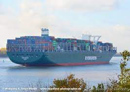 Have you ever been jealous of someone for something that you later realized you didn't even really want? Ever Given Cargo Ship Imo 8320901 Rufzeichen Hpbj Flagge Panama Vesseltracker Com