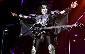 I saw them playing this really small club in l.a. Kiss Gene Simmons Says Young Fans Are Culprits For The Death Of Rock You Killed The Thing That You Love