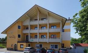 Mit 4,5/5 von reisenden bewertet. Hotel Im Gewolbe Inh Josef Lindlbauer In Bad Fussing In Das Ortliche