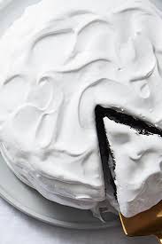 7 Minute Hard Icing Old Fashioned Creamy Icing With Fluffy Texture Perfect For A Celebration Cake Seven Minute Frosting Frosting Recipes Icing