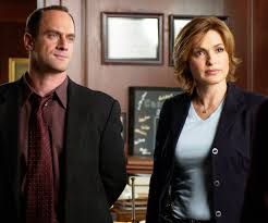 It aired on tuesday nights at 10pm/9c. 17 Times Olivia Benson S Hair Was The True Star Of Law Order Svu Instyle