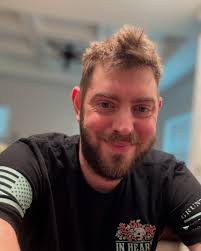 Oh oh look at me and some #photo that I took give me #attention but for  real yes I am still alive I just don't post much nor do I take #selfies #