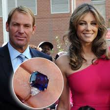Liz hurley is planning a romantic rendezvous in sydney with shane warne, who has confirmed that he and his wife simone have been separated for months. Elizabeth Hurley And Shane Warne Celebrity Engagement Rings Mirrored Sunglasses Women Celebrities