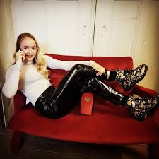 Blijf altijd op de hoogte van het laatste nieuws via de snelste en leukste nieuwssite van nederland, 24 uur per dag en 7 dagen in de week Beautiful Dutch Gymnast Lieke Wevers In Dr Martens Doc Martens Fashion Doc Martens Date Night