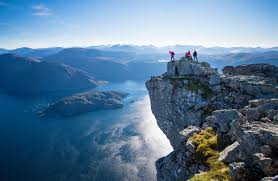 I nord, vest og sør er norge omgitt av hav. Top Lists Expert Tips Popular Things To Do And See In Norway