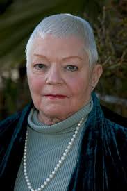 Haunting Investigation: Yarbro, Chelsea Quinn: 9781943052011: Books