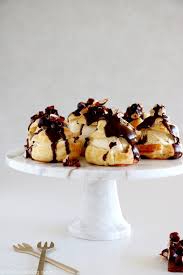 Profiteroles Au Chocolat Et Glace Vanille Del S Cooking Twist Recipe In 2020 Profiteroles Fancy Desserts Easy Yummy Food Dessert