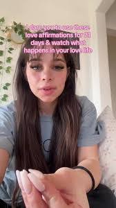 Sarah Pepple's Instagram, Twitter & Facebook