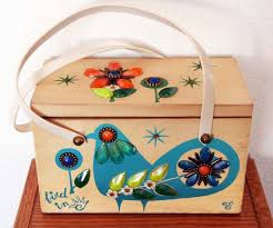 Bird In Hand Marketplace Enid Collins Of Texas Bird In Hand Box Bag By Niwotartgallery 130 00 Funky Purses Vintage Purses Vintage Bags