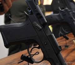 Zboží v kategorii zbraní bez zp je volně prodejné od let, nepodléhá registraci a není nutné vlastnit zbrojní průkaz. Platnost Zbrojneho Preukazu A Zbrojnej Licencie By Sa Mohla Skratit